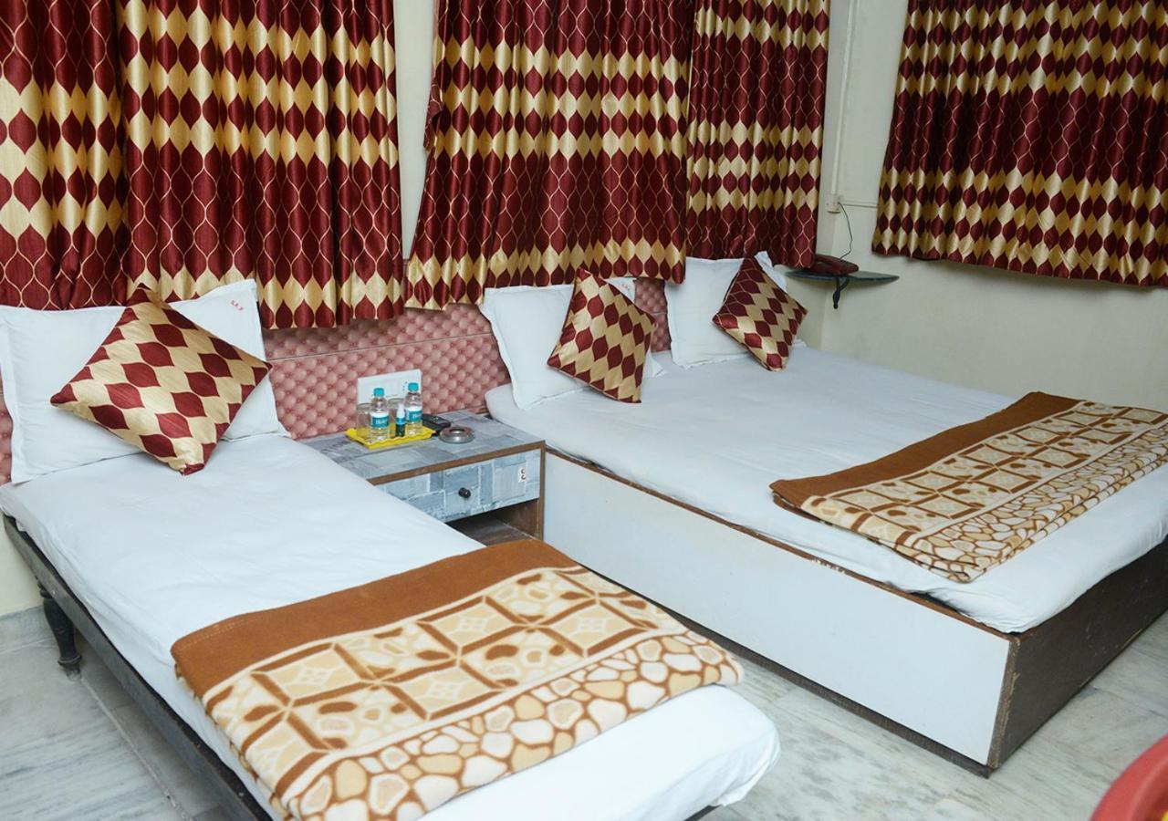 Srk Hotel Mumbai Dış mekan fotoğraf